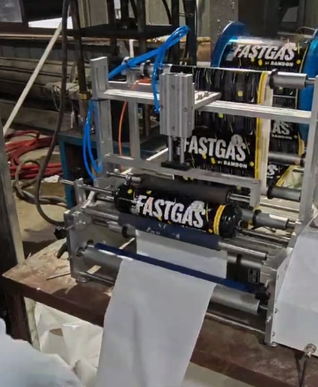 Fastgas machine sticker equipment